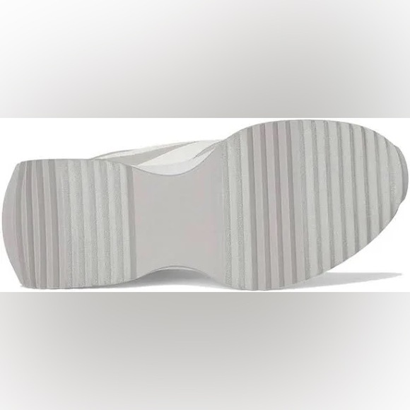 New Dolce Vita Women Gray White Lace Up Sneakers Size 7.5 - Picture 3 of 4